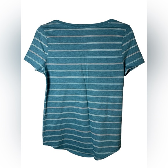 Sonoma Women’s The Everyday Tee Blue Striped V-Neck T-Shirt Size XS - Picture 4 of 4